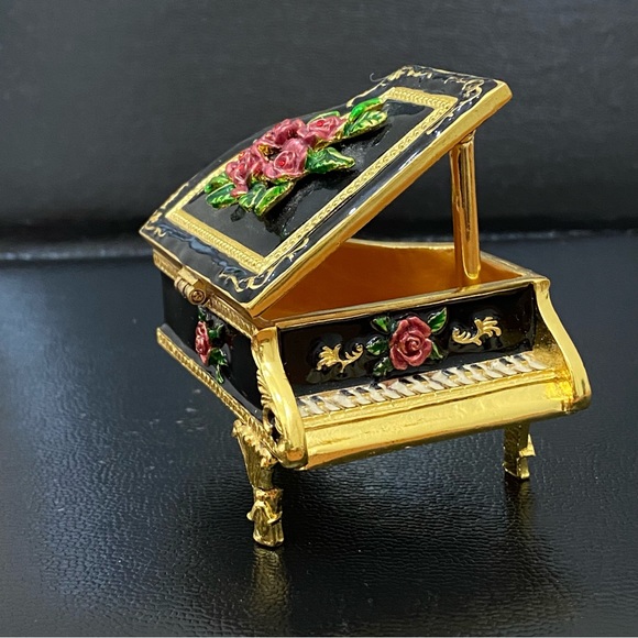 ⚜️CR⚜️Marked Black Grand Piano Enameled Trinket Box - Picture 3 of 15